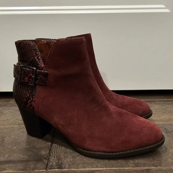 Vionic Shoes New Vionic Naomi Womens Suede Snake Print Water